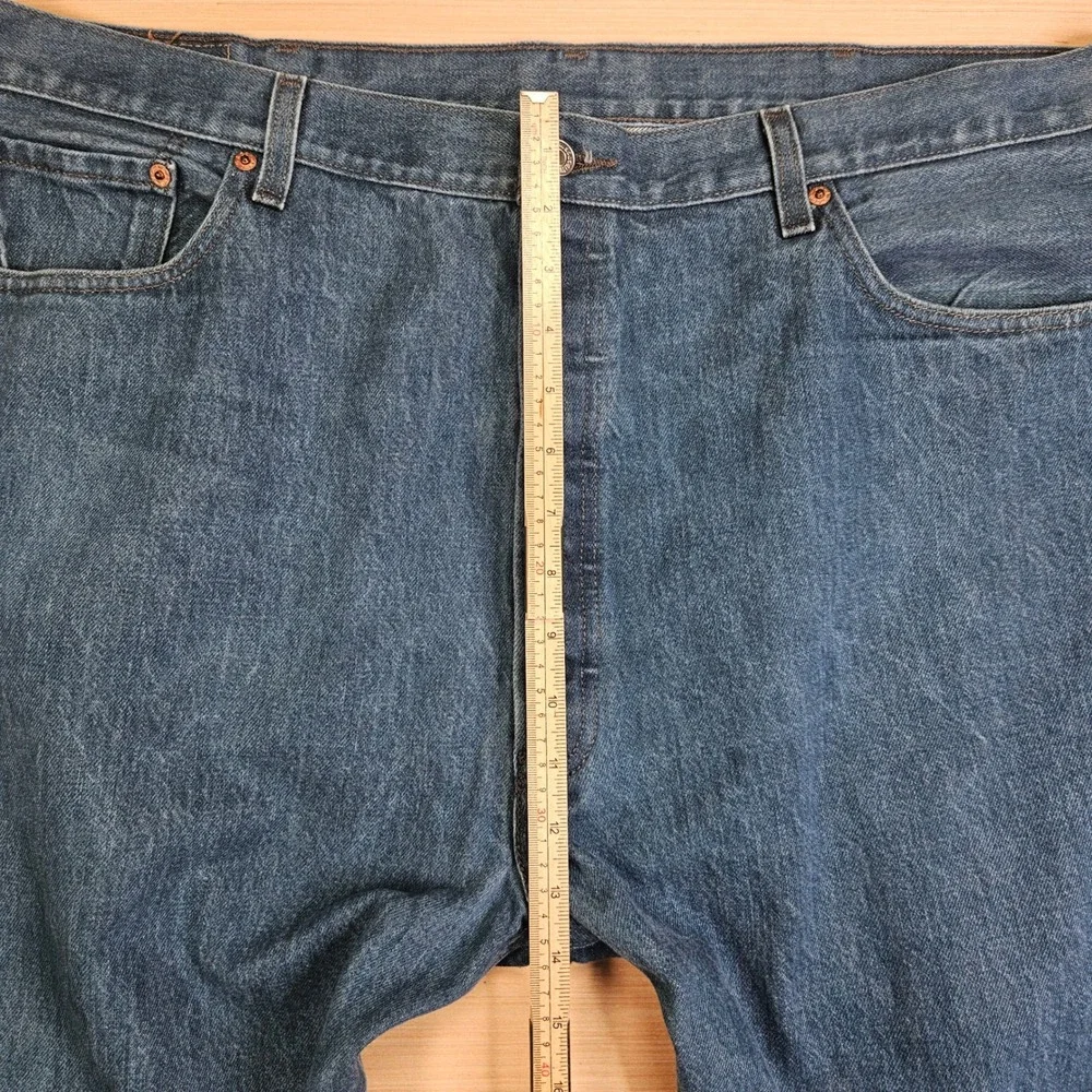 Levi's 501 Jeans Mens 44x32 Fit 42x29 Blue Straight Leg Button Fly Denim READ